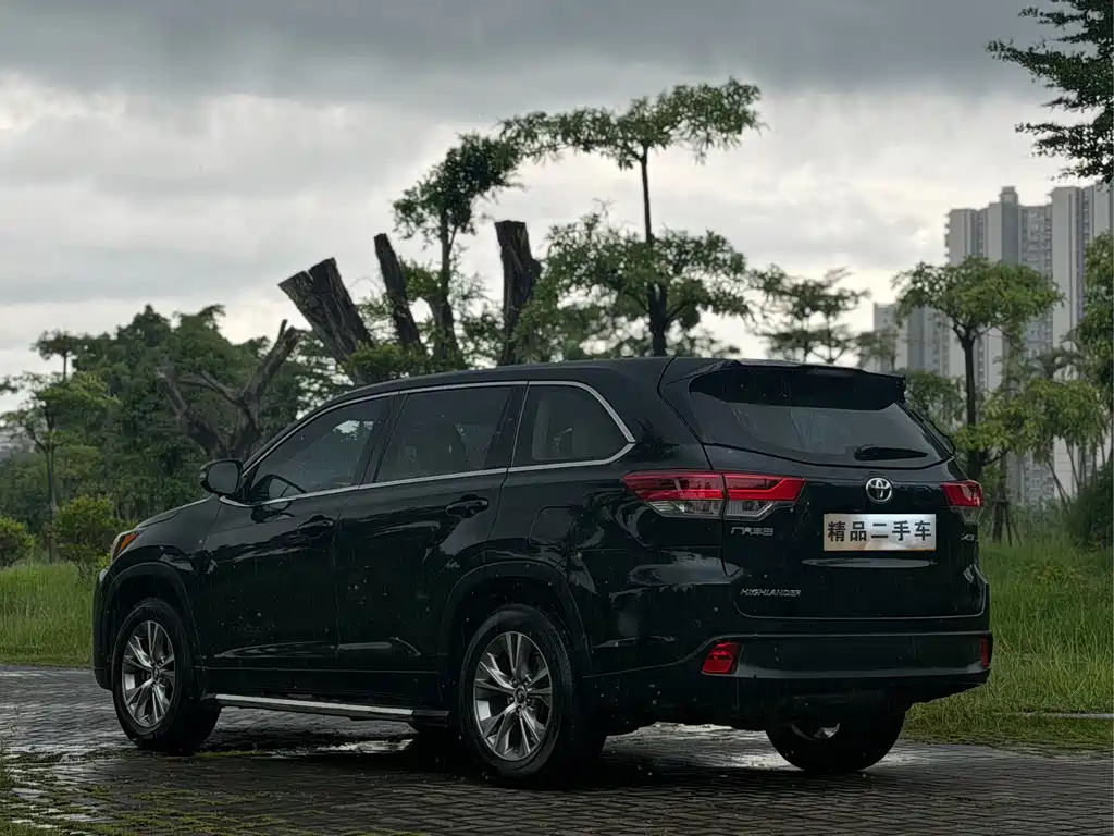 Toyota Highlander — миниатюра 16