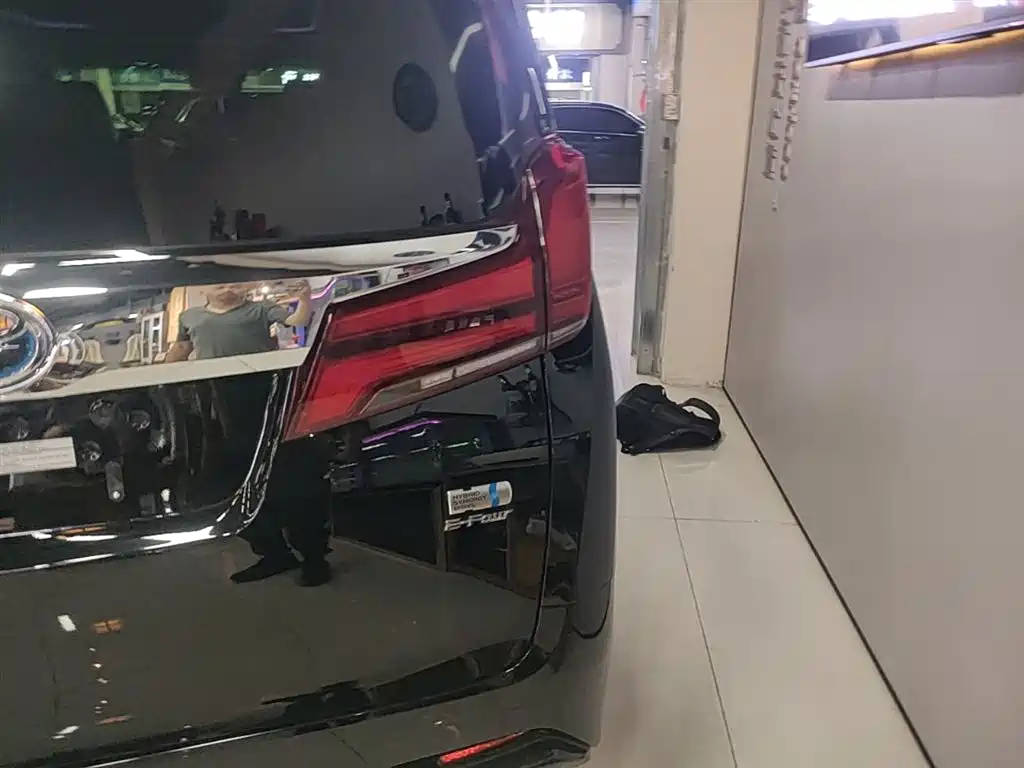 Toyota Alphard 2021 2.5L Premium