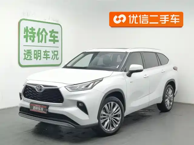 TOYOTA HIGHLANDER 2024