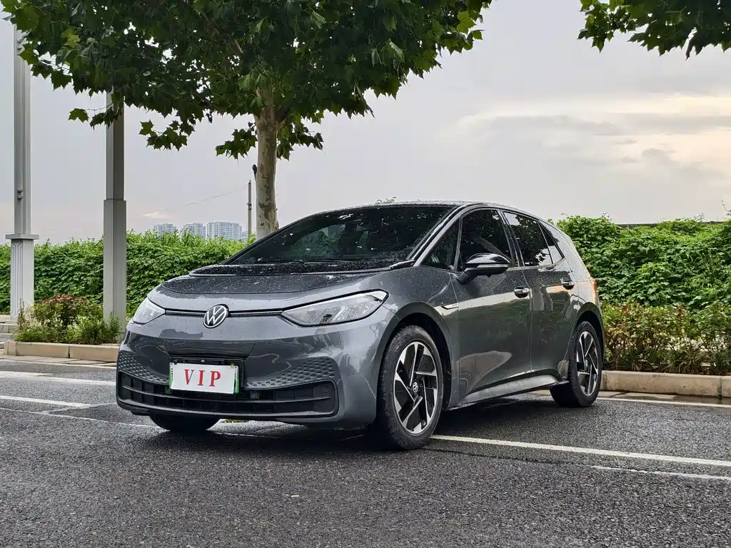2023 Volkswagen ID.3 - zdjęcie 1 z 9