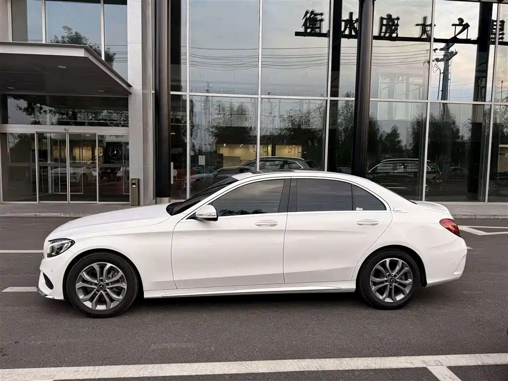 Mercedes-Benz C-Class C 2018 C 180 L Fashion Sport