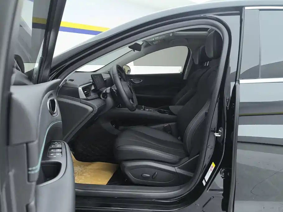 BYD Seal 05 DM-i — миниатюра 9