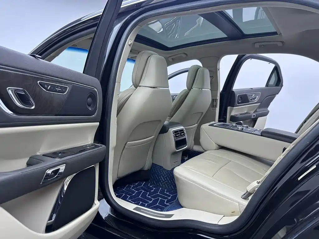 Lincoln Continental — миниатюра 10
