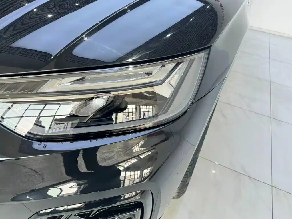 Audi Q5L — миниатюра 13