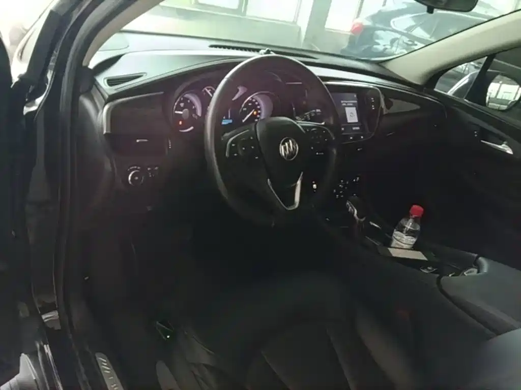 Buick Envision Plus — миниатюра 10