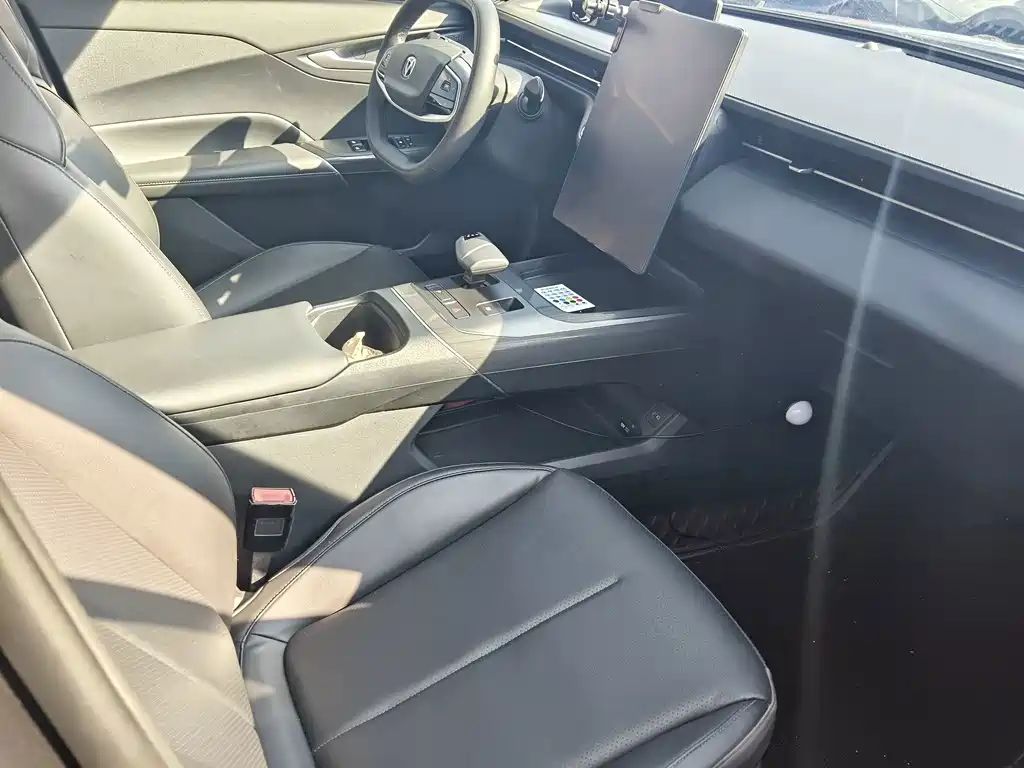 Changan Yida — миниатюра 7