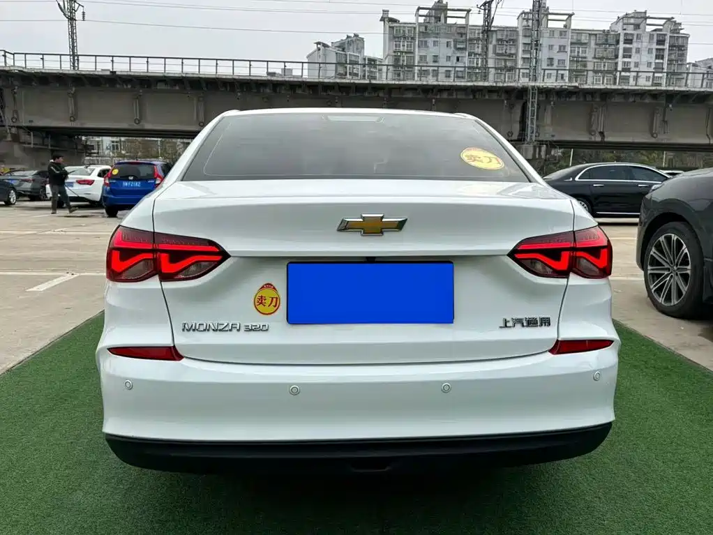 Chevrolet Monza — миниатюра 6