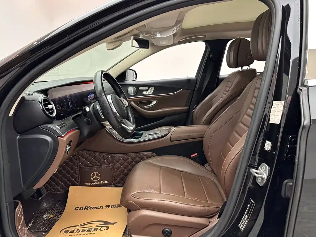 Mercedes-Benz E-Class — миниатюра 8