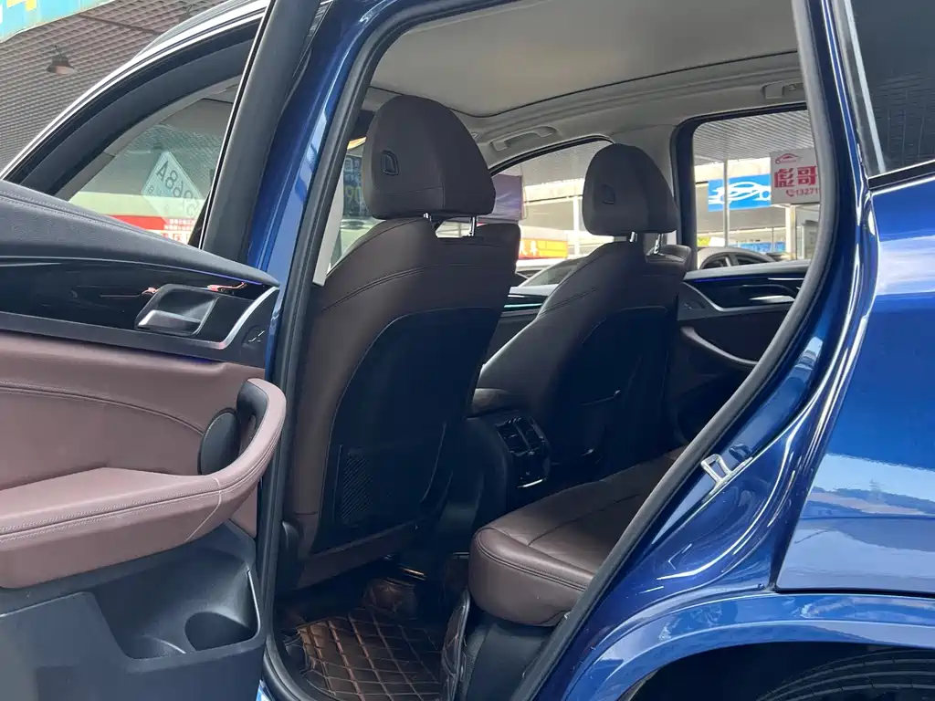 BMW X3 — миниатюра 13