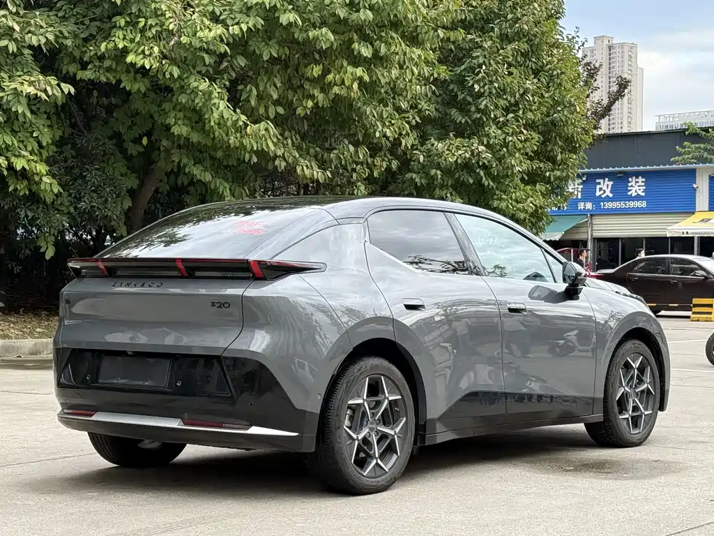 Lynk & Co Z20 — миниатюра 10
