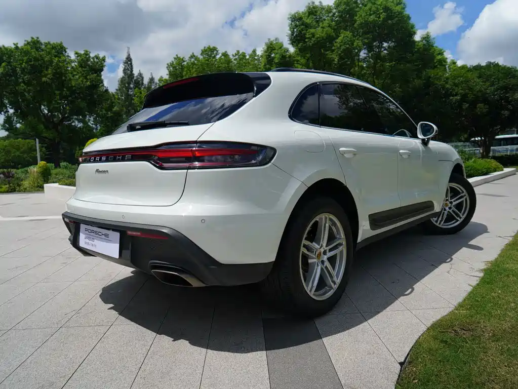Porsche Macan — миниатюра 18