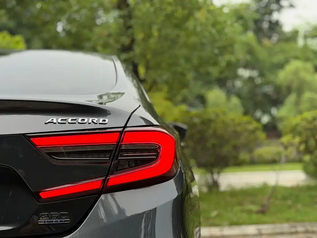 Honda Accord — миниатюра 21