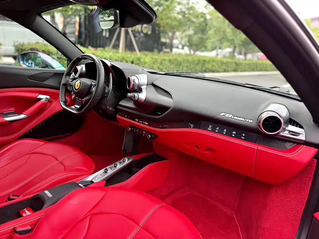 Ferrari F8 — миниатюра 6