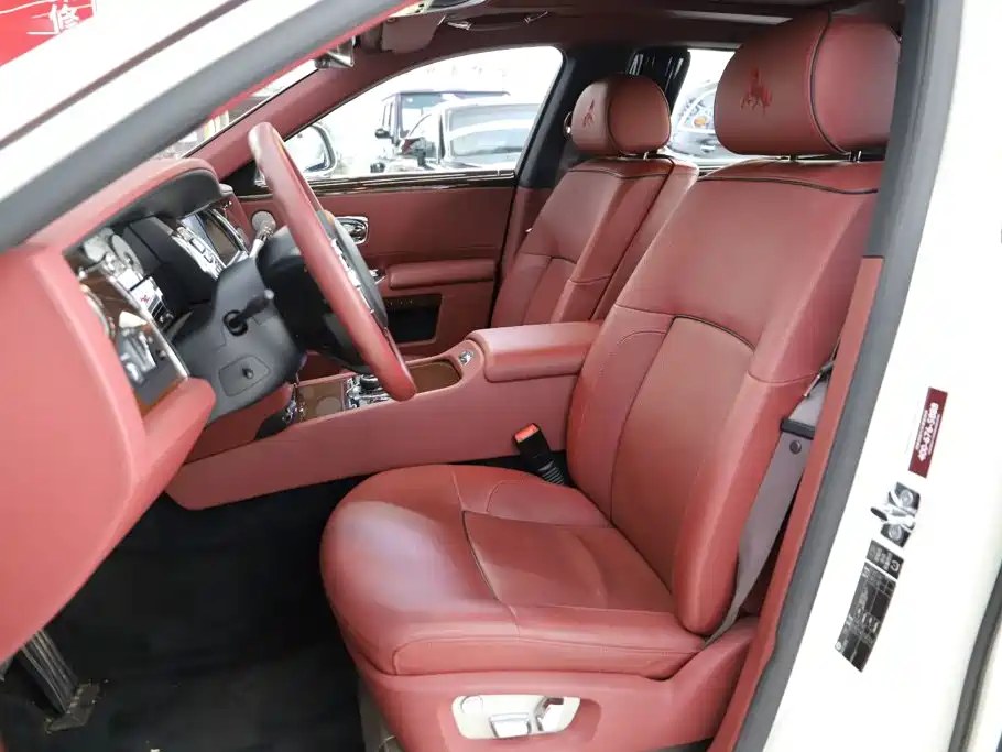 Rolls-Royce Ghost 6.6T Thoroughbred Collection Edition, фото 7