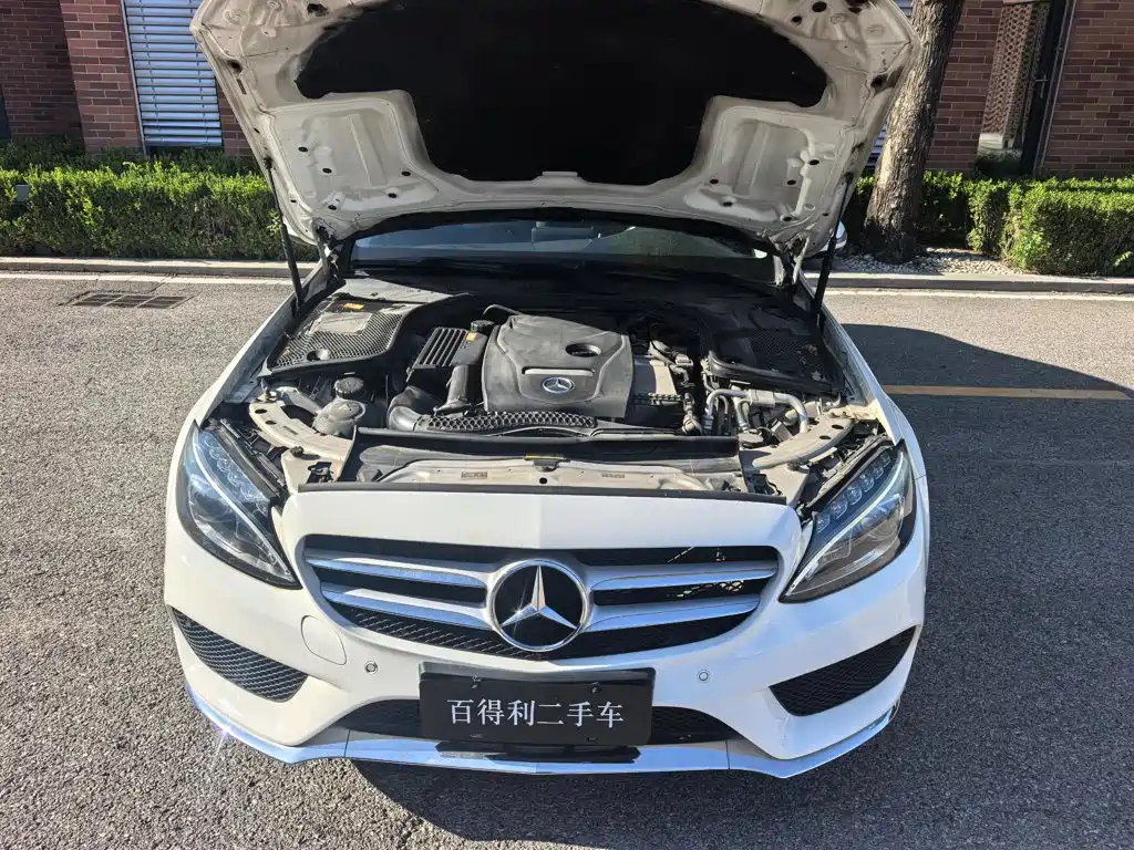 Mercedes-Benz C-Class — миниатюра 9