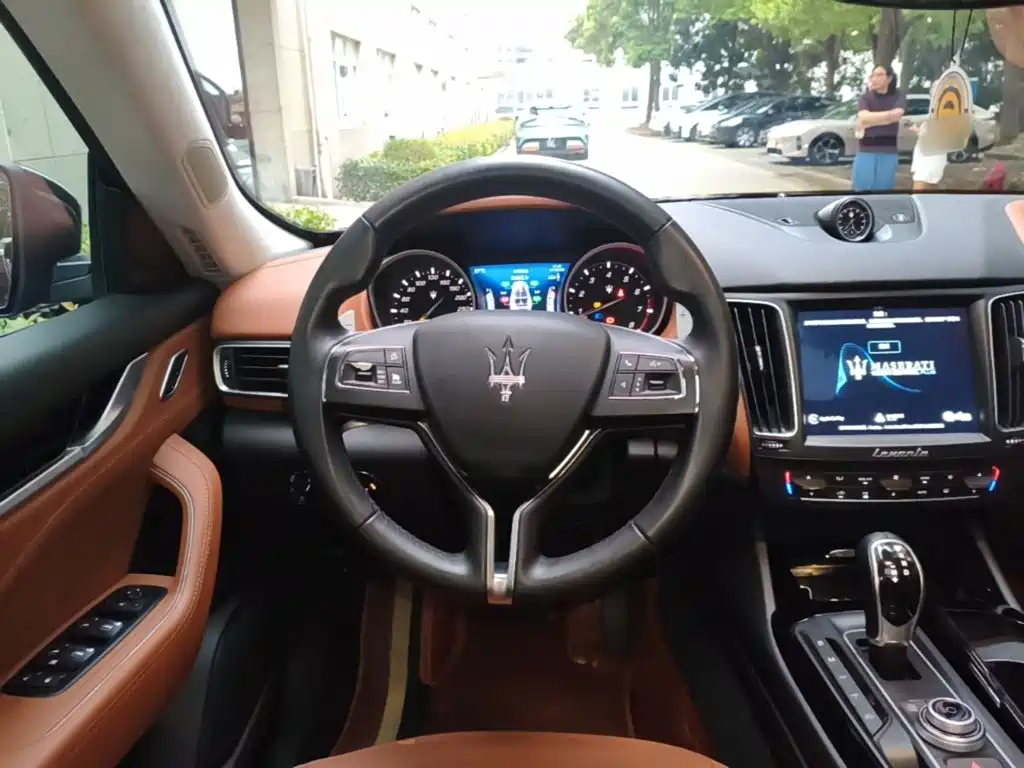 Maserati Levante — миниатюра 11