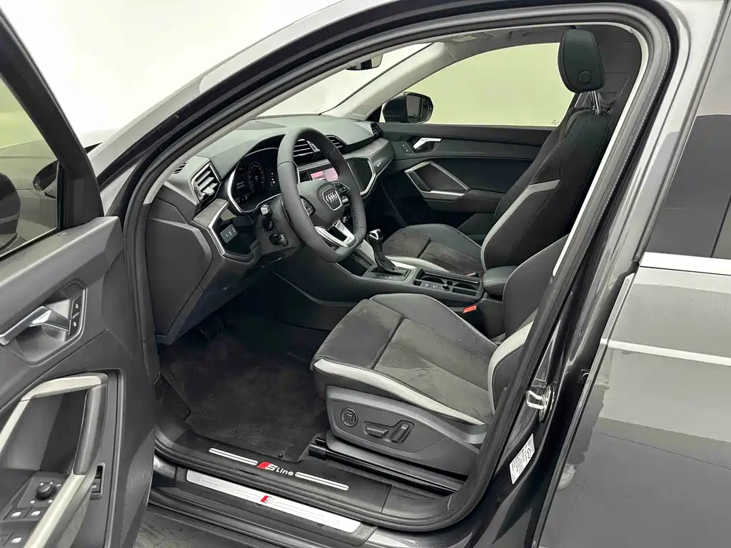 Audi Q3 2022 35 TFSI Fashion