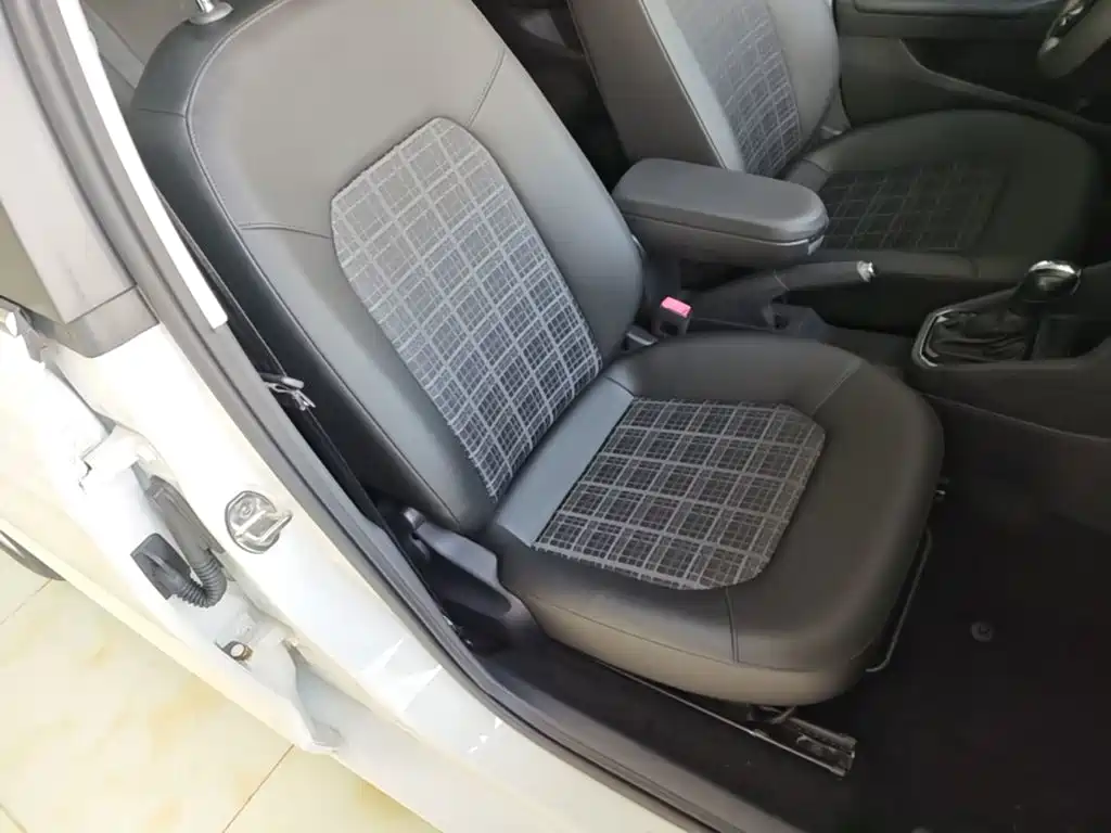 Volkswagen Jetta — миниатюра 25