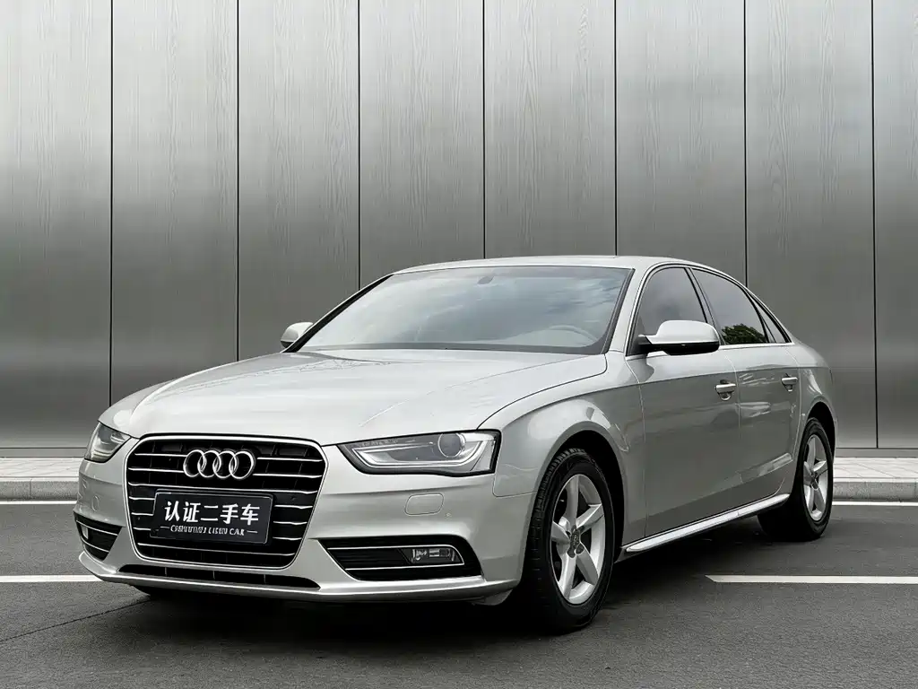 Audi A4L 2015