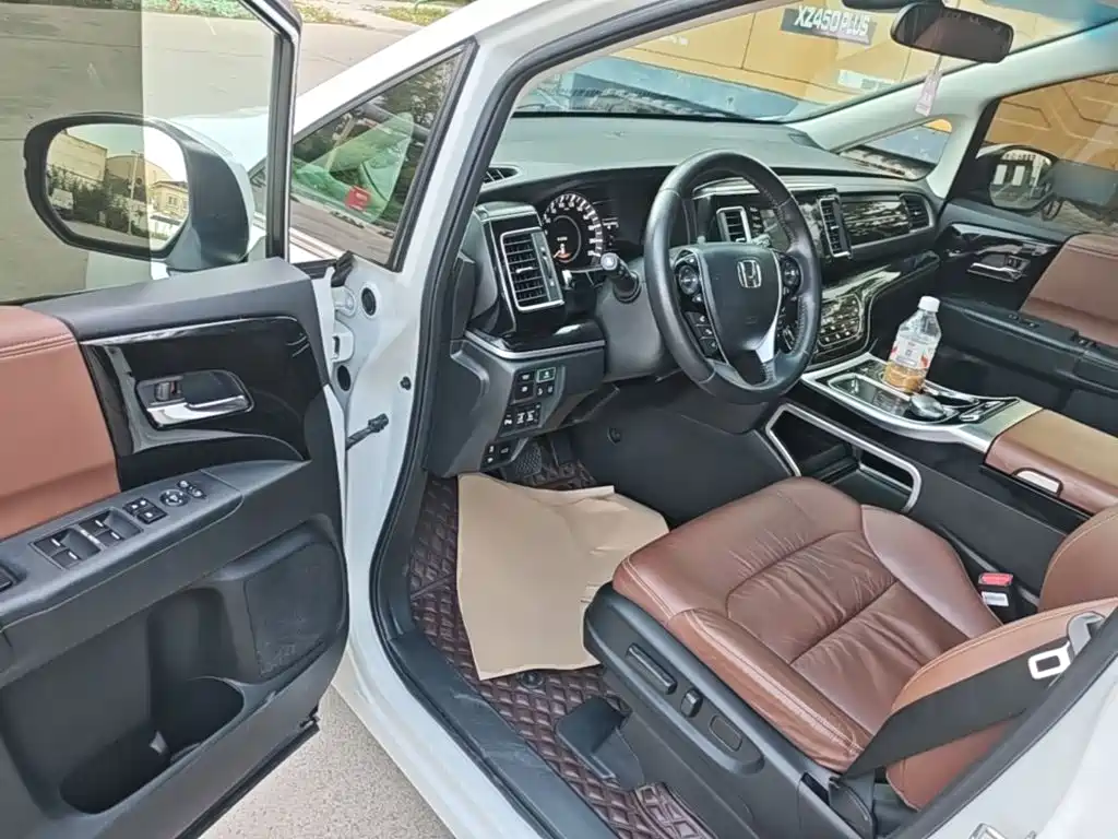 Honda Elysion — миниатюра 16