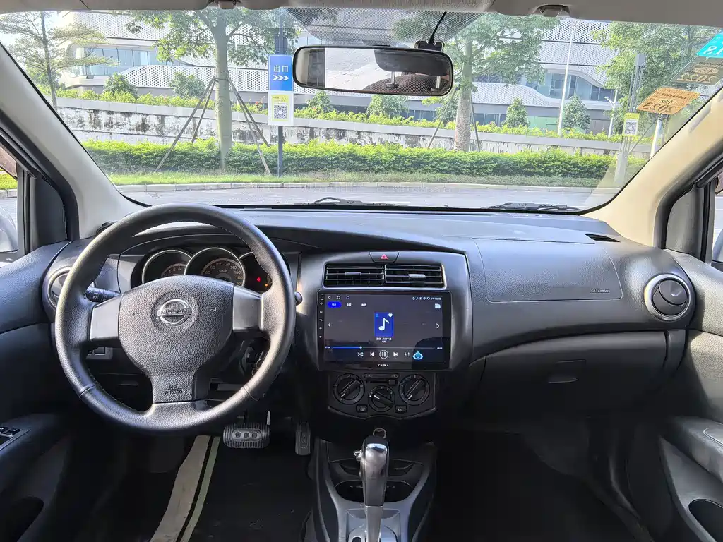 Nissan Livina — миниатюра 11