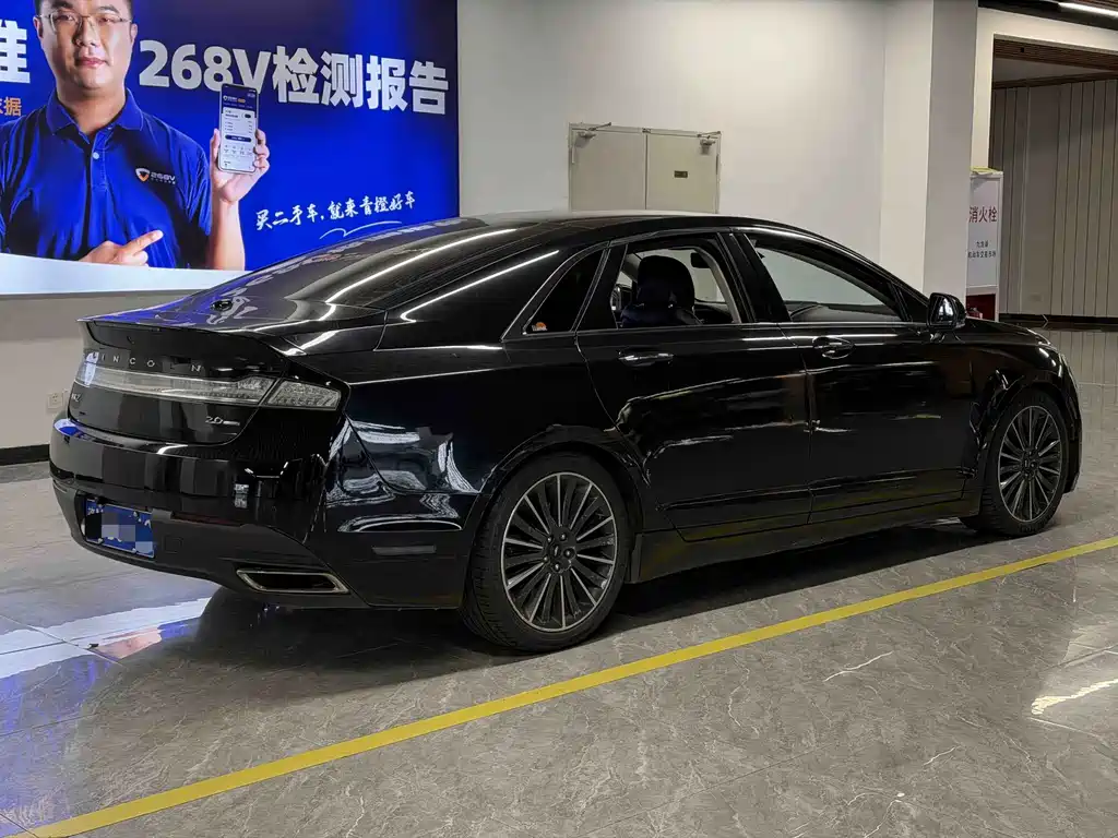 Lincoln MKZ — миниатюра 5