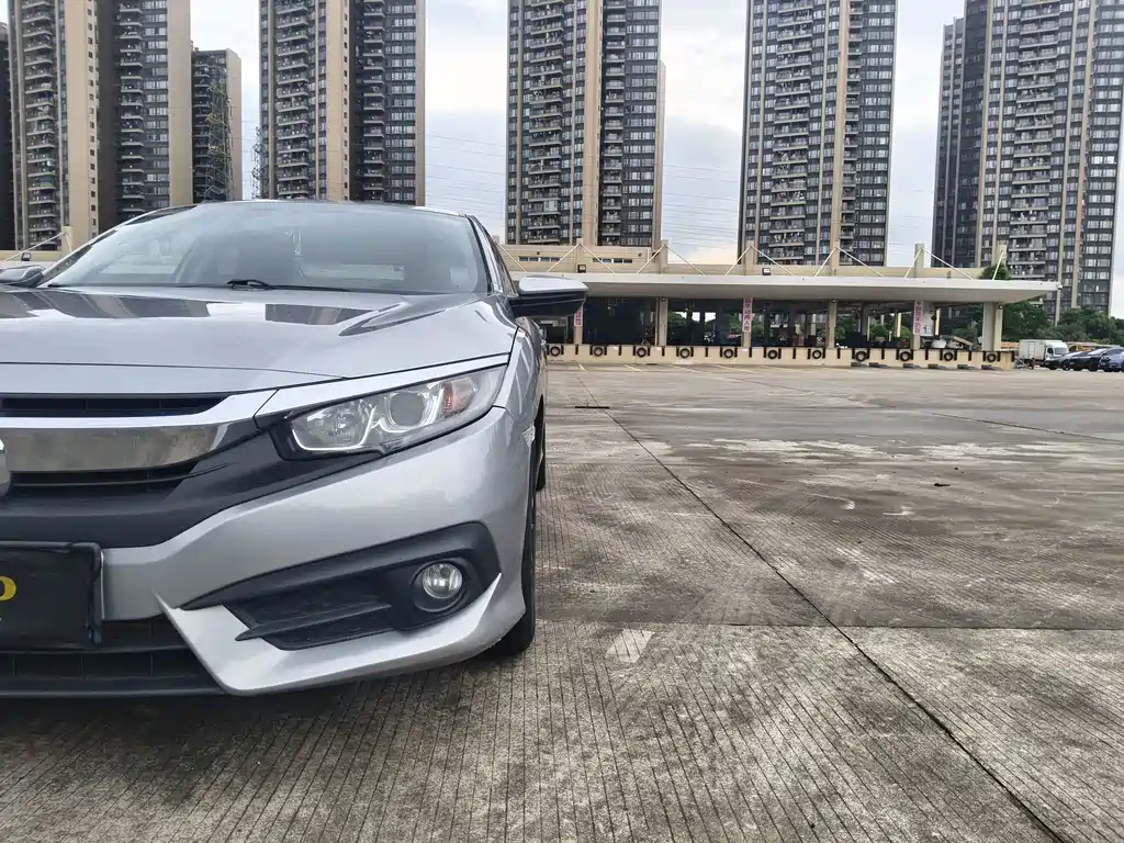 Honda Civic — миниатюра 16