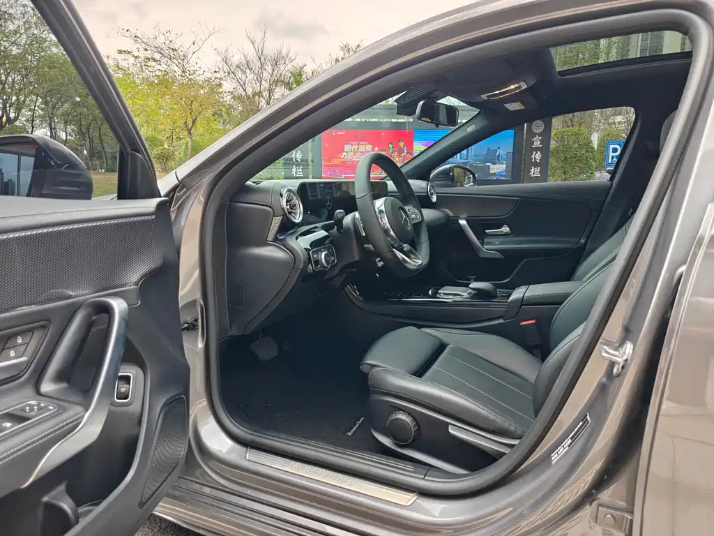 Mercedes-Benz A-Class A 2022 A 200 L Sport Fashion