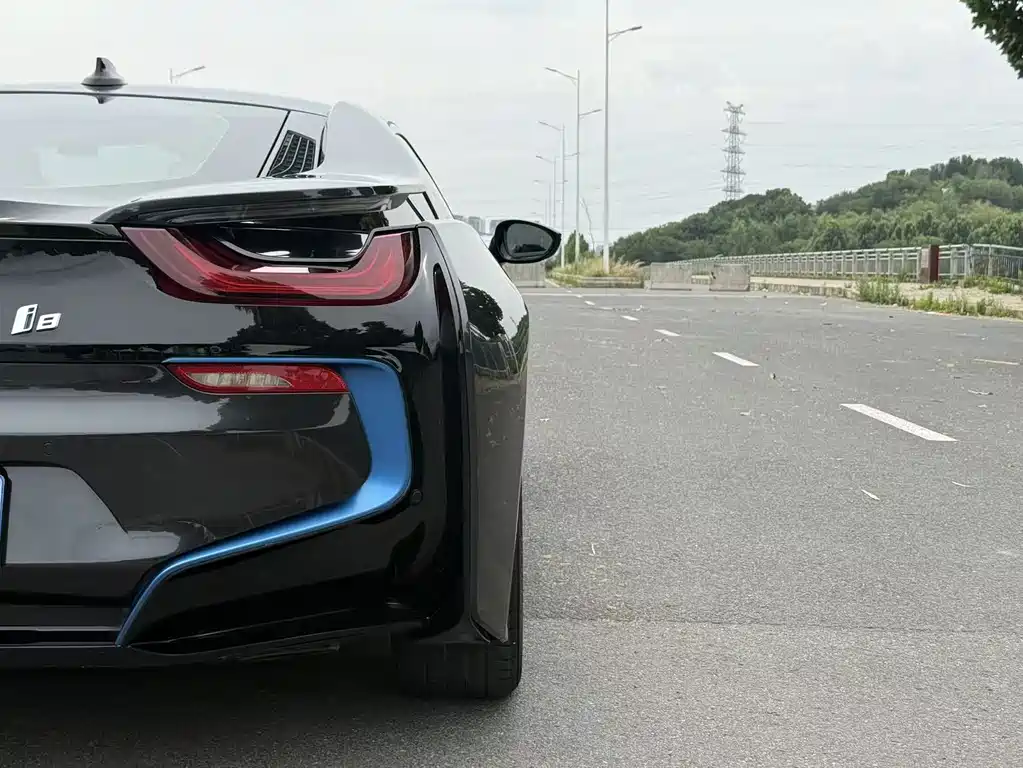 BMW i8 — миниатюра 25