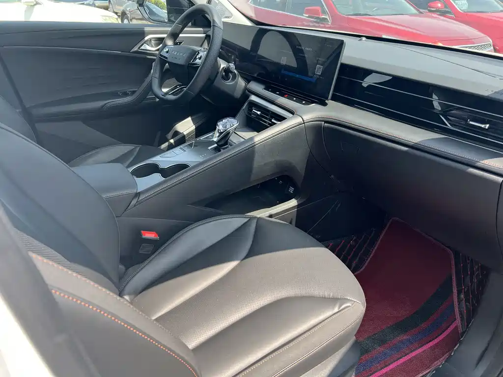 Roewe RX5 — миниатюра 16