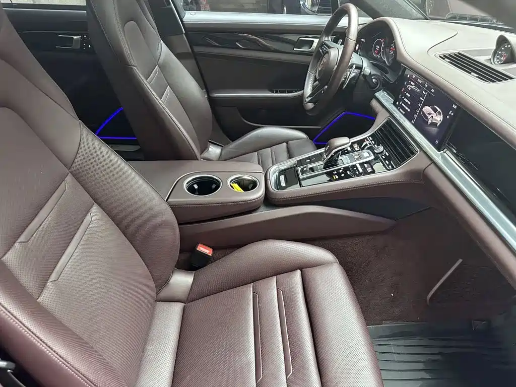 Porsche Panamera — миниатюра 13