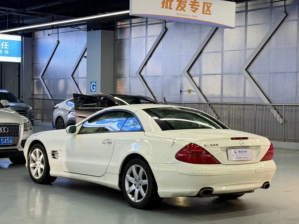 Mercedes-Benz SL-Class — миниатюра 17