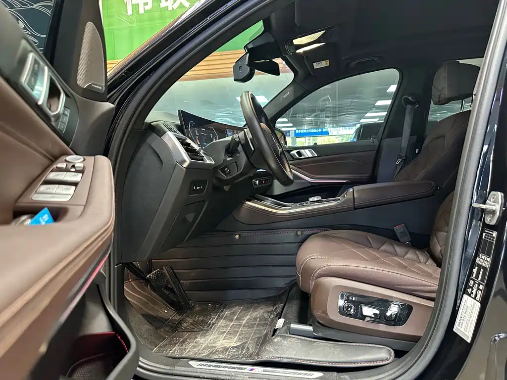 BMW X5 2023 xDrive 40Li M Sport