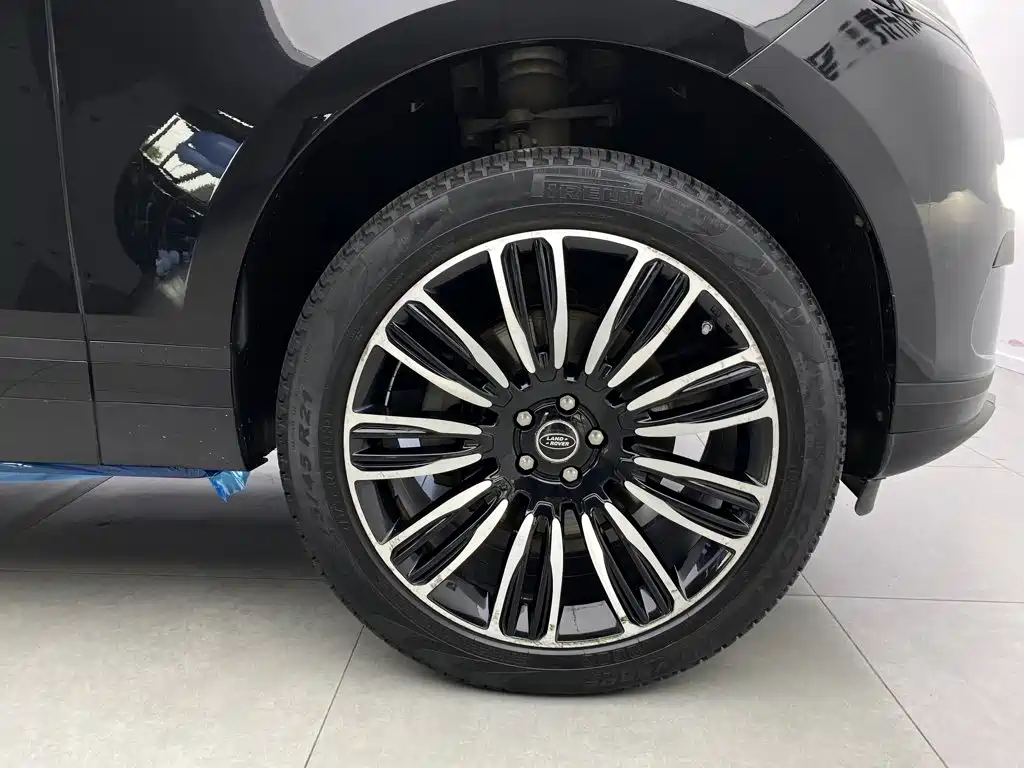 Land Rover Velar — миниатюра 8
