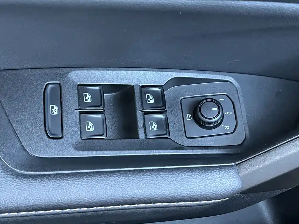 Volkswagen Lavida Pure Electric — миниатюра 12