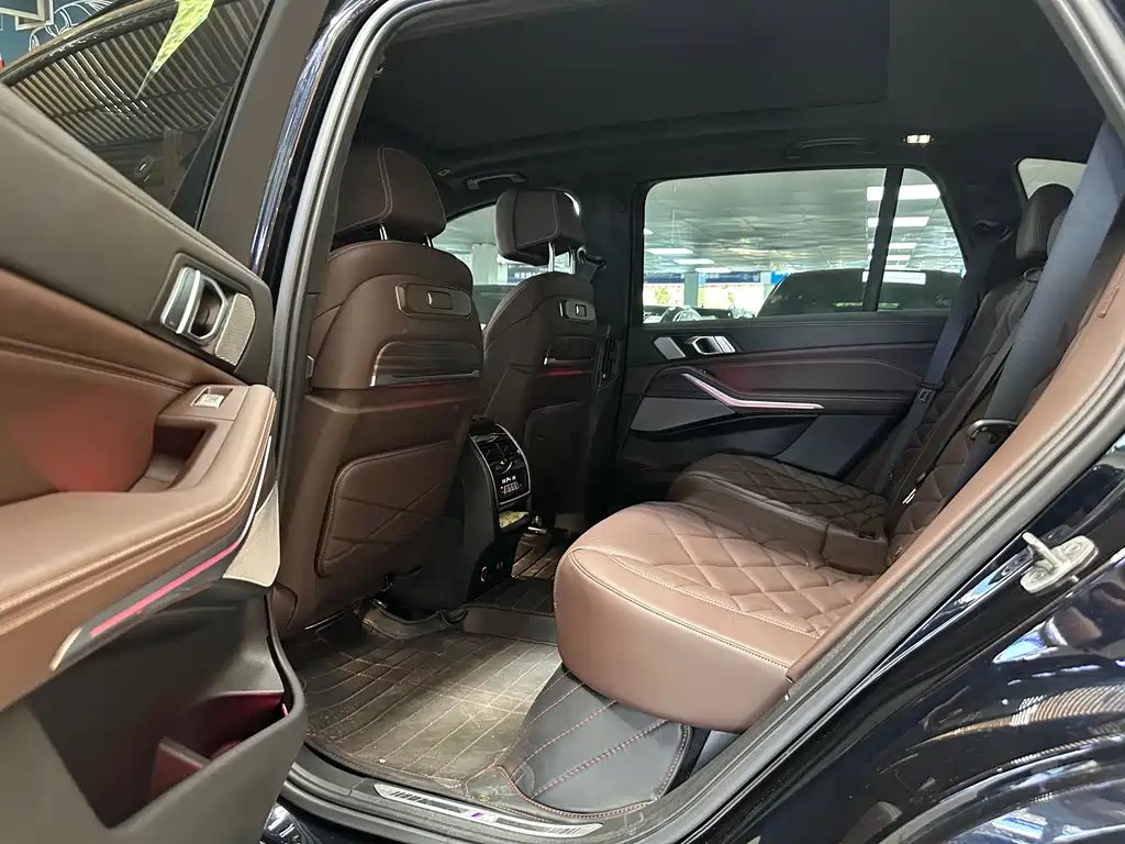 BMW X5 2023 xDrive 40Li M Sport