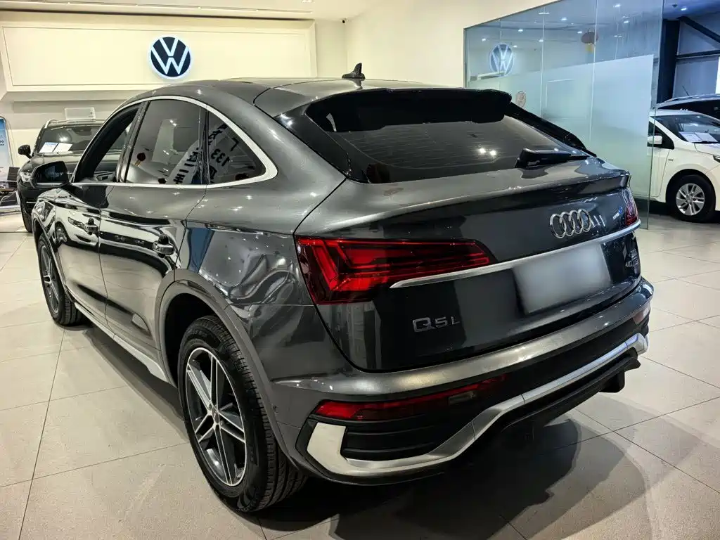 Audi Q5L Sportback — миниатюра 14