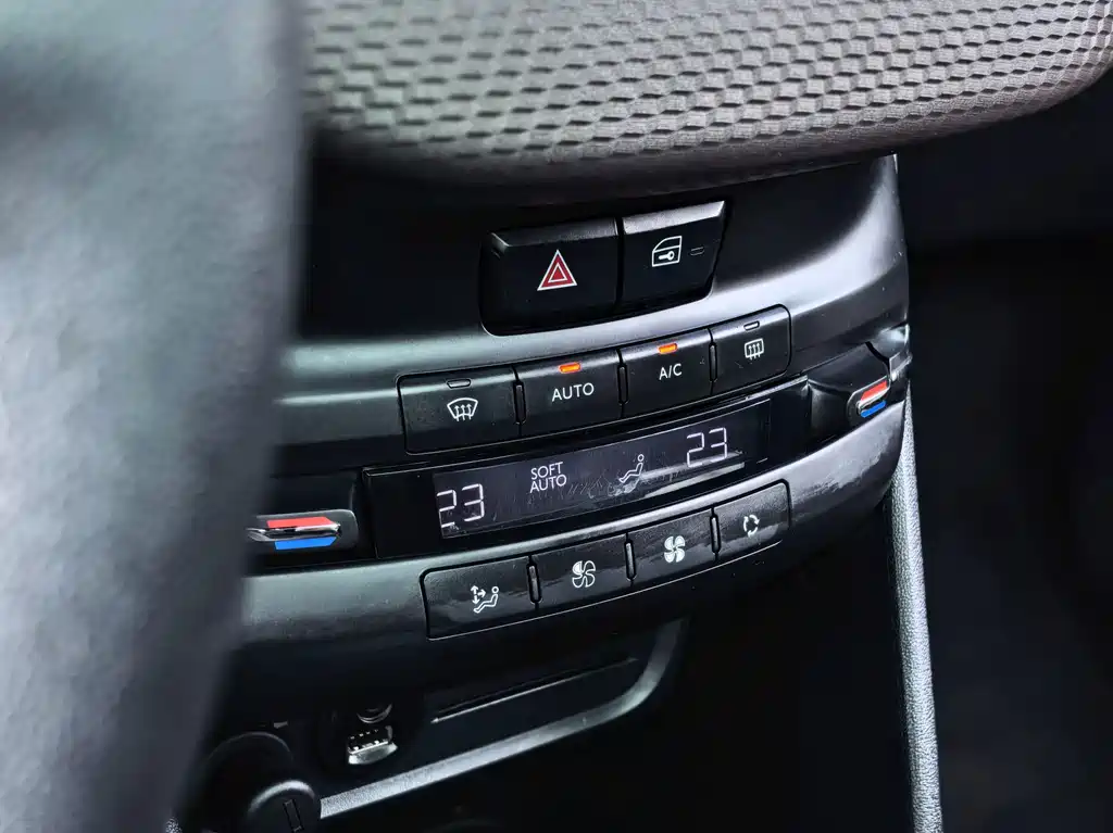 Peugeot 2008 — миниатюра 19