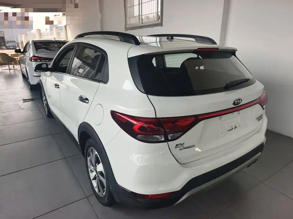 Kia KX Cross — миниатюра 5