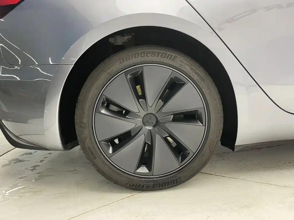 Tesla Model 3 — фотографии объявления, Фото 10