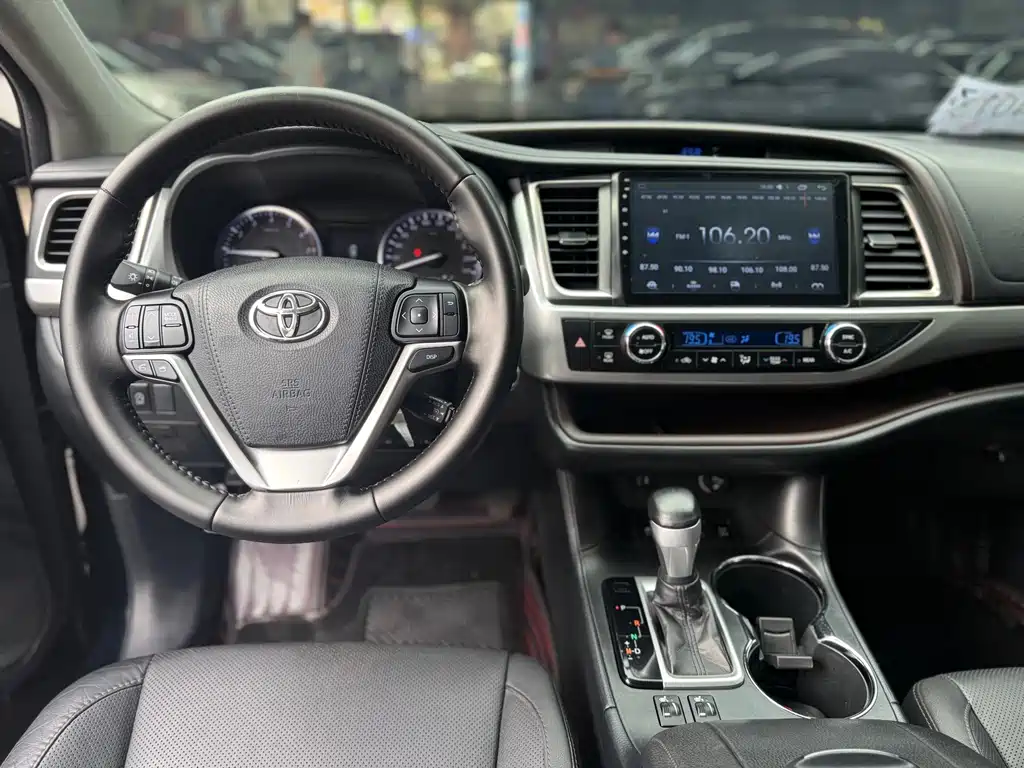 Toyota Highlander — миниатюра 13