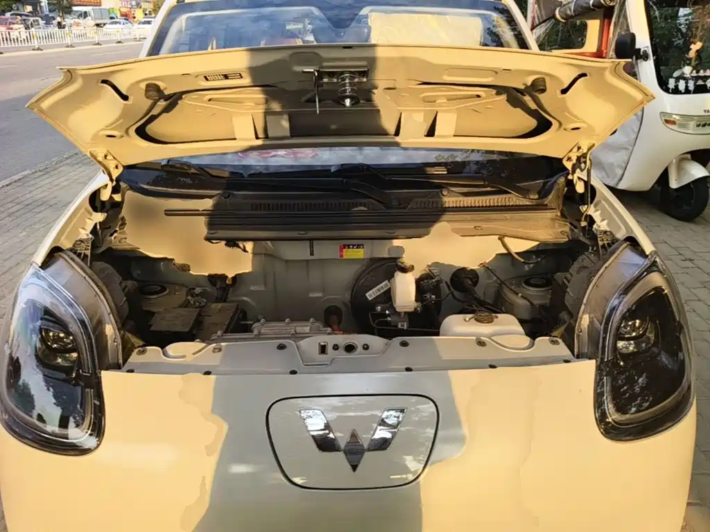 Wuling MINIEV — миниатюра 20
