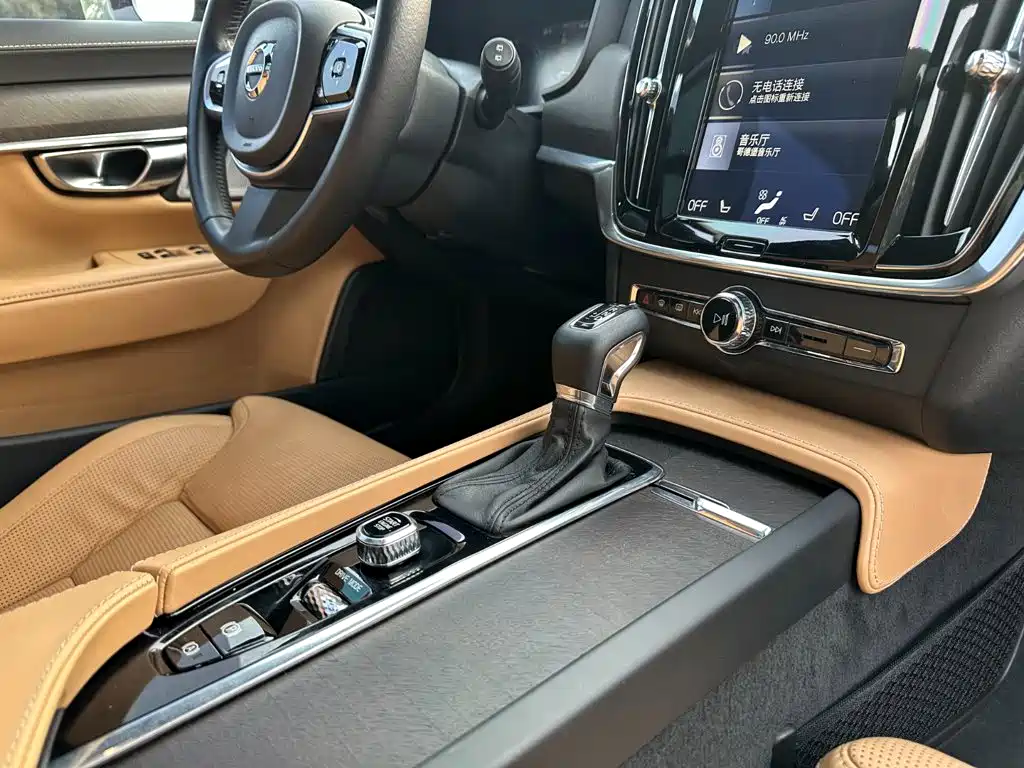 Volvo V90 — миниатюра 16