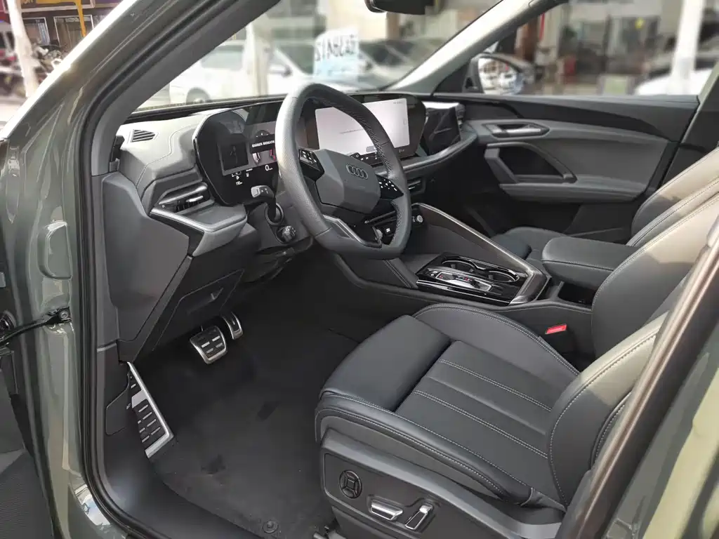 Audi Q5L — миниатюра 3