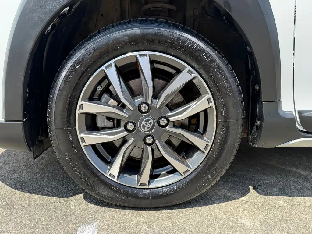 Toyota Yaris L Zhixuan X 1.5L CVT Luxury Edition, фото 5
