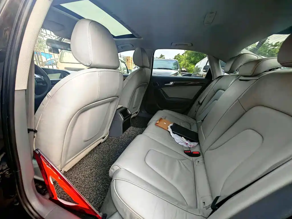 Audi A4L — миниатюра 8