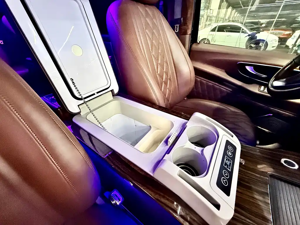 Mercedes-Benz Vito — миниатюра 15