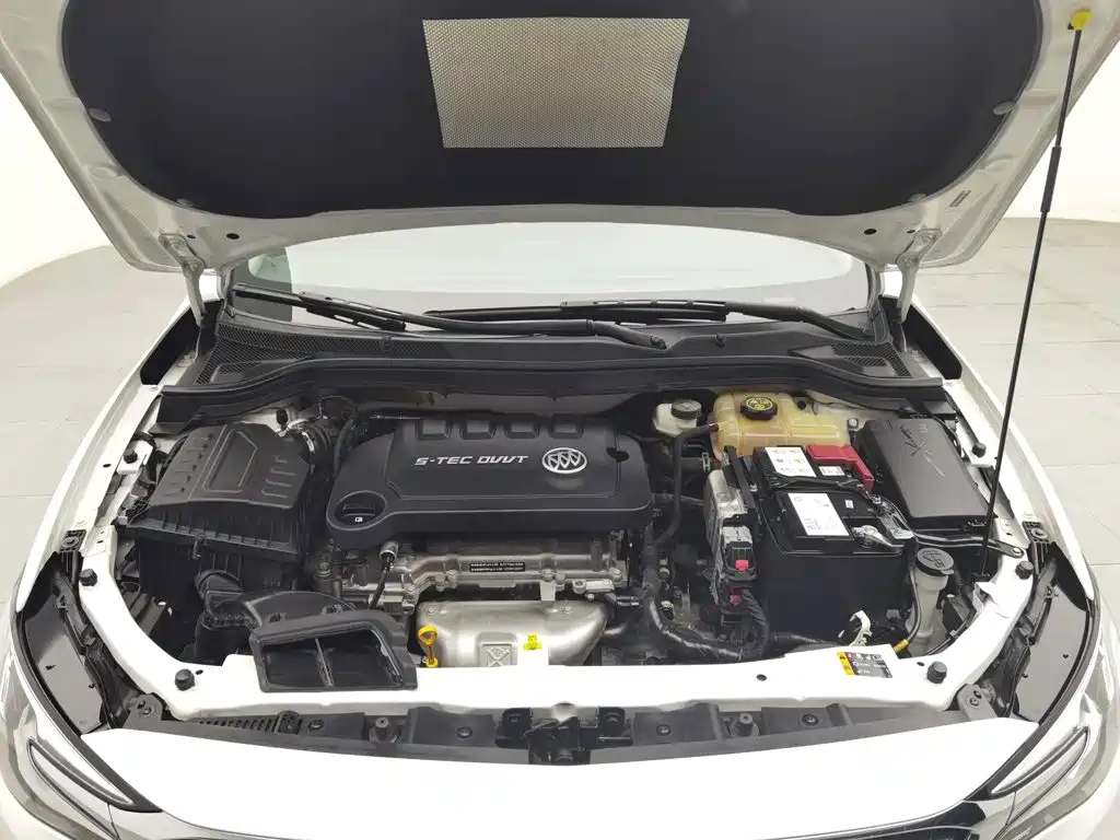 Buick Excelle — миниатюра 6