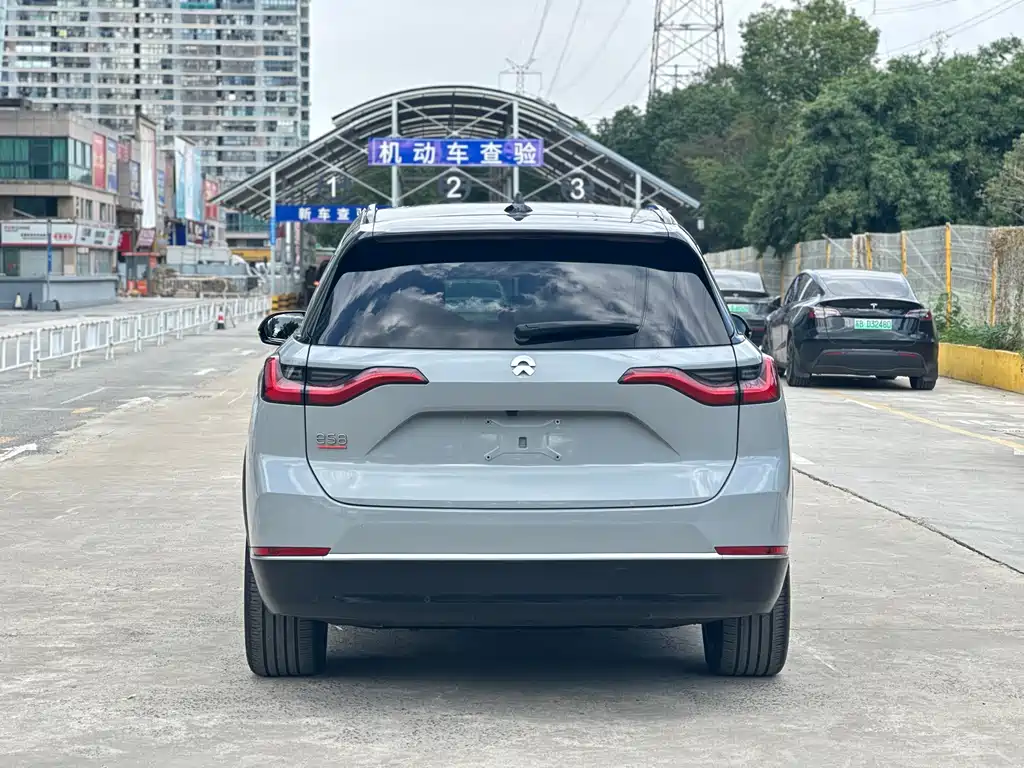 NIO NIO ES8