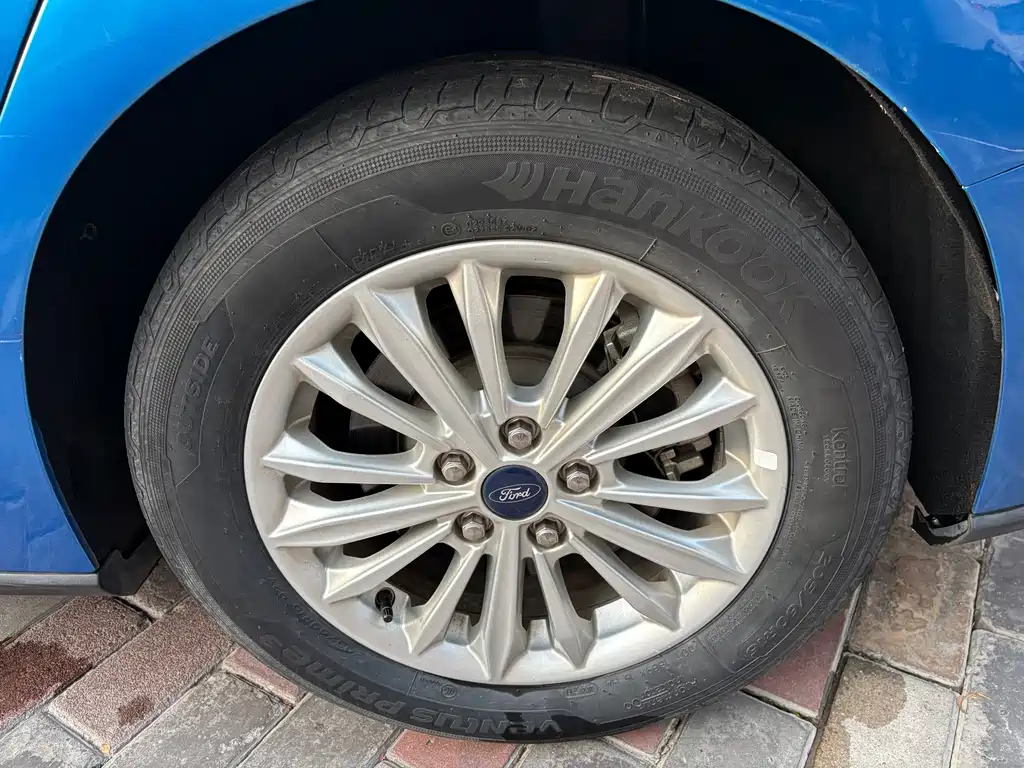 Ford Focus — миниатюра 17